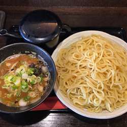 豚もつつけ麺（中盛）