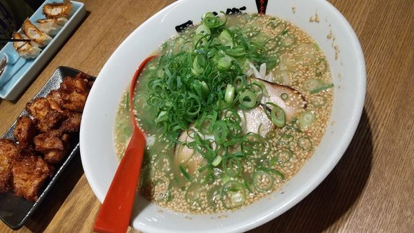 「くろとんラーメン」@くろ・とんラーメン 黒兵衛 名古屋店の写真