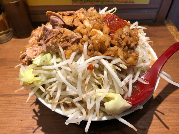 「ラーメン豚マシ」@ラーメン 豚パンチ 大宮南銀通り店の写真