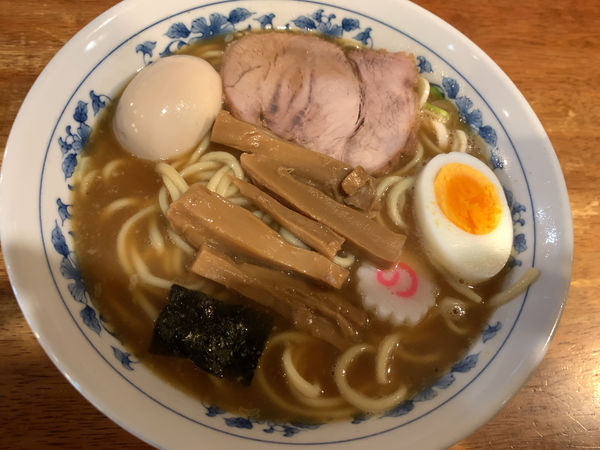 「ラーメン小700円、煮玉子100円」@飯田橋大勝軒の写真