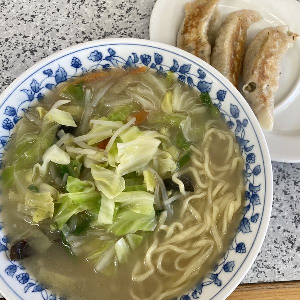 「タンメン＋半餃子」@手打らーめん 珍來 茎崎店の写真