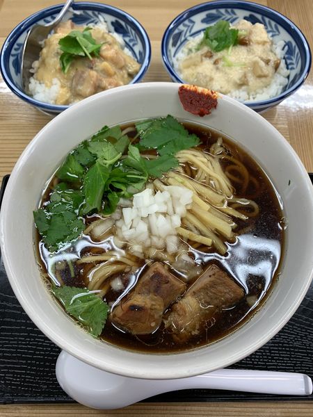 「ら〜めん600円 助手✖️2」@仮麺中(角打ち わかさや)の写真