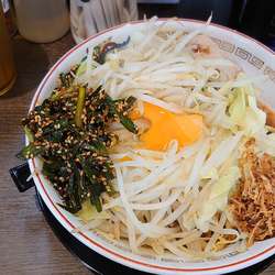 小ラーメン　汁無し　辛ニラトッピング　¥980