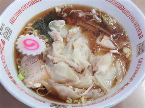 「ワンタンメン（850円）」@偕楽の写真