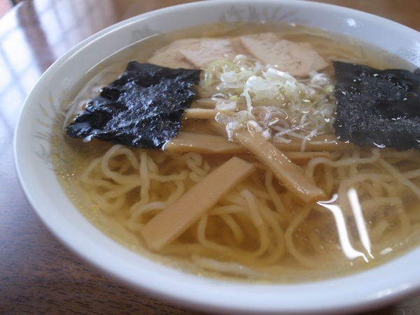 「中華そば 小…550円」@八千代の写真