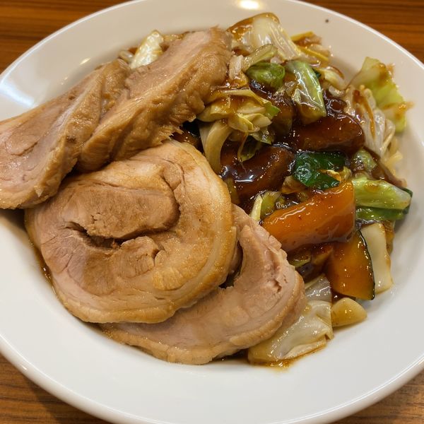 「源丸冷やし750円+チャーシュー」@麺屋 源丸の写真