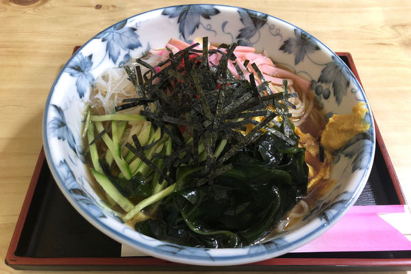 「冷やし中華600円」@江戸屋の写真