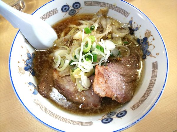 「ねぎチャーシューメン　760円」@手打ラーメン 長八の写真