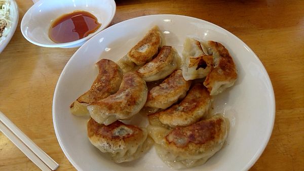 「餃子　350円」@中華料理レストラン 四川亭の写真