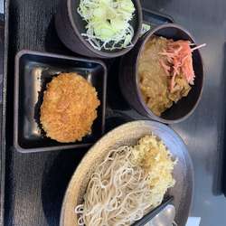 蕎麦　ミニカレー