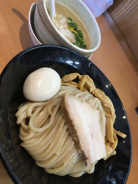 「鶏そば（塩）＋特のせ」@麺堂 稲葉の写真