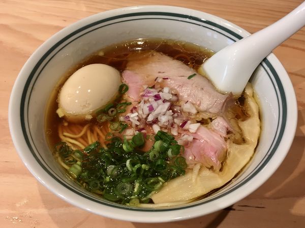 「RAGEそば（醤油）＋味玉」@麺尊RAGE RENEGADESの写真