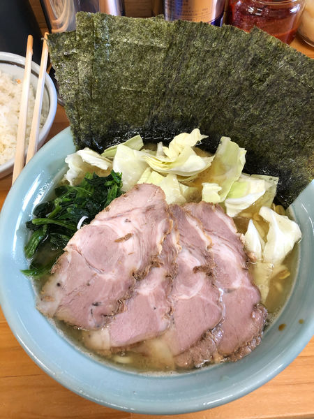 「チャーシュー麺中盛り　海苔　小ライス」@捲り家の写真