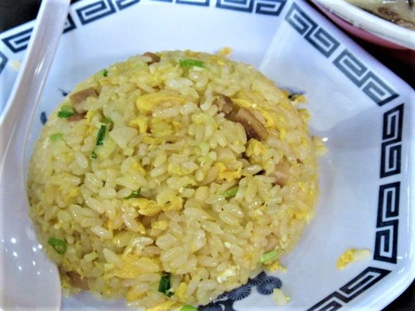 「博多豚骨らーめん＋半チャーハンセット（1,000円）」@麵屋しょうちゃんの写真