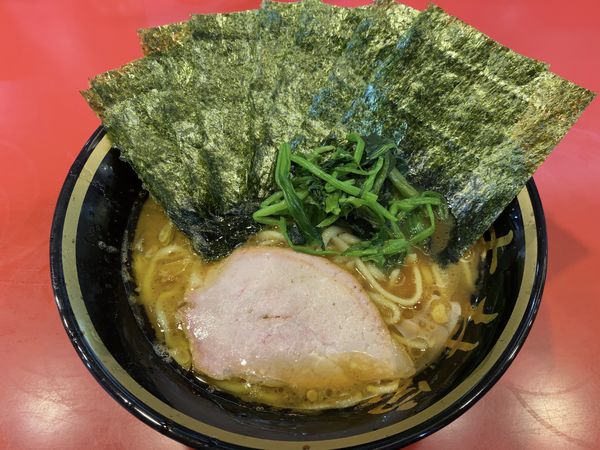 「ラーメン＋のり」@家系総本山 ラーメン吉村家の写真