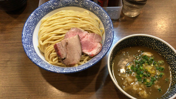 「極濃煮干しつけ麺　大盛（830円＋100円）」@煮干しつけ麺 宮元の写真