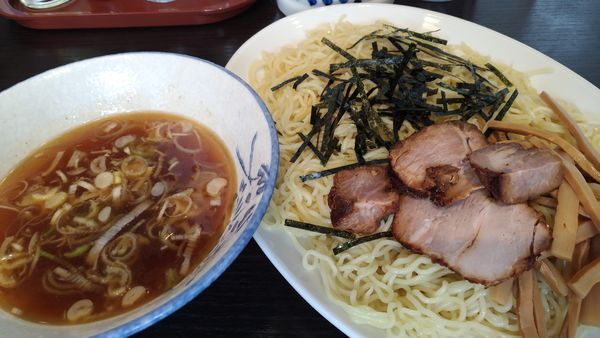 「つけ麺（中）＋豚のしっぽ」@ラーメン専門の店 大勝の写真