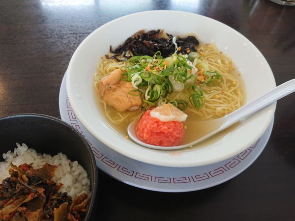 「【夏季限定】レモンらーめん800円＋半ごはん150円」@博多らーめん ひまわりの写真