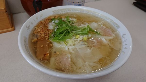 「塩ワンタンメン850円(込)」@支那そば一麺 下広岡店の写真