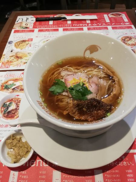 「琥珀潮ラーメン　　950円」@潮ラーメン でんやすの写真