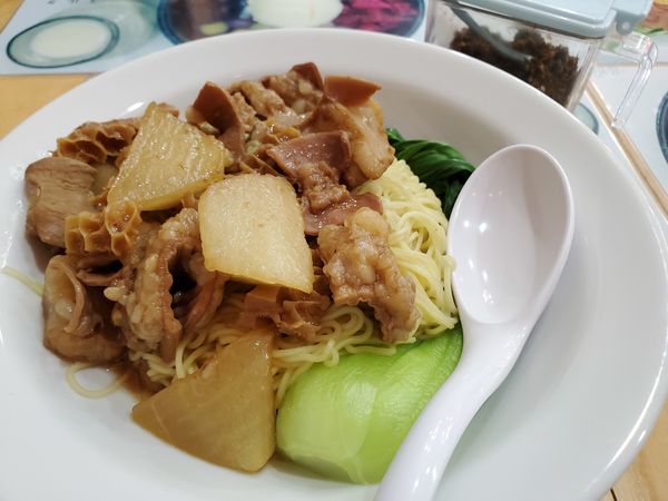 「牛モツ和え麺」@香港スイーツ 九龍の写真