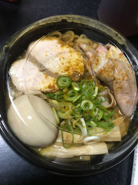 「テイクアウト用　カレー混ぜそば」@まりお流らーめんの写真