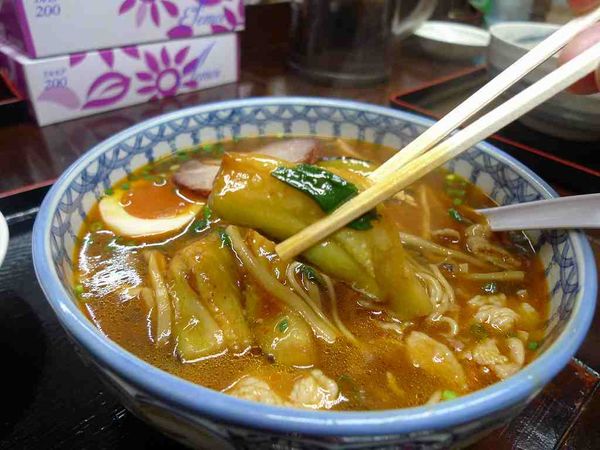 「たきふくで伝説の味 旨辛なすソバ」@らぁめん たきふくの写真