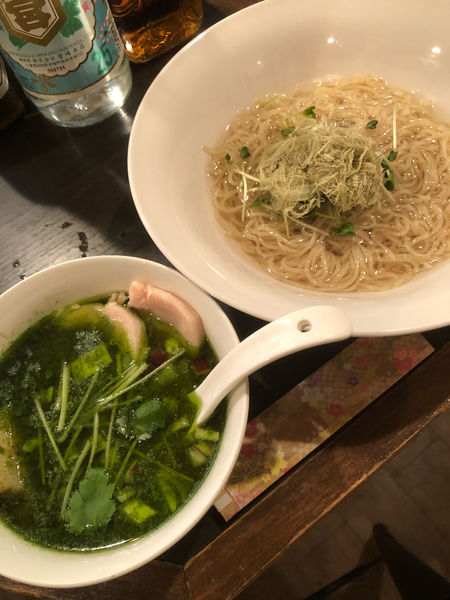 「昆布水つけ麺withニラ」@まがり鶏の写真