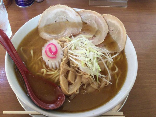 「アゴだしラーメン特盛追加チャーシュー」@栄昇らーめんの写真