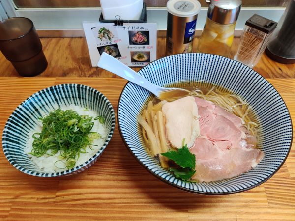 「冷やし煮干しそば　九条ねぎ飯」@中華そば よしかわの写真