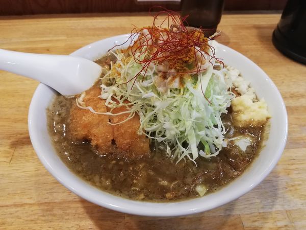 「カツカレーラーメン」@寿製麺よしかわ 坂戸店の写真