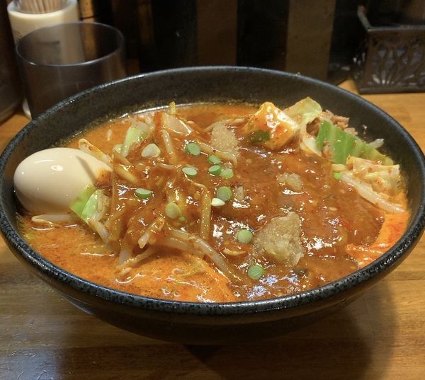 「味玉どて辛めん」@どてちん 習志野店の写真