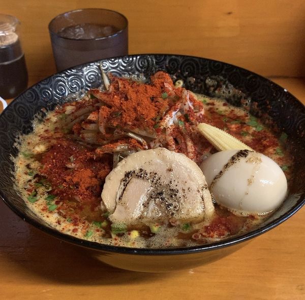 「蠍味玉ラーメン 辛さ増し増し痺れ増し増しもやし増し」@Japanese soba Noodles 蠍の写真