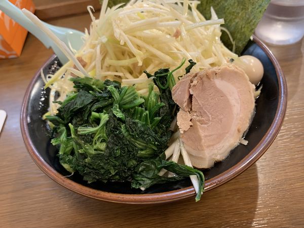 「ネギラーメン」@横浜家系ラーメンとりとんの写真