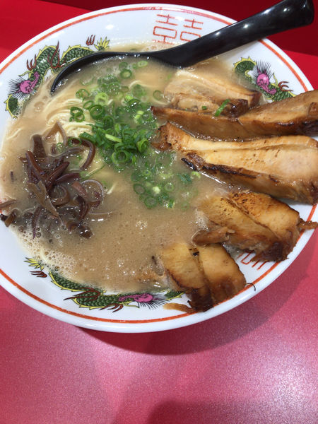 「チャーシュー豚骨らーめん850円」@釜炊き豚骨らーめん マルハ軒の写真