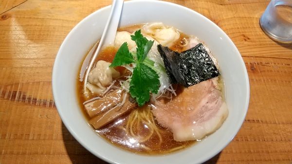 「ミックスワンタン中華そば1000円」@麺や ほころびの写真