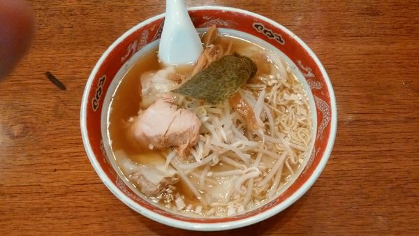 「ワンタンメン¥900-」@栄華軒の写真