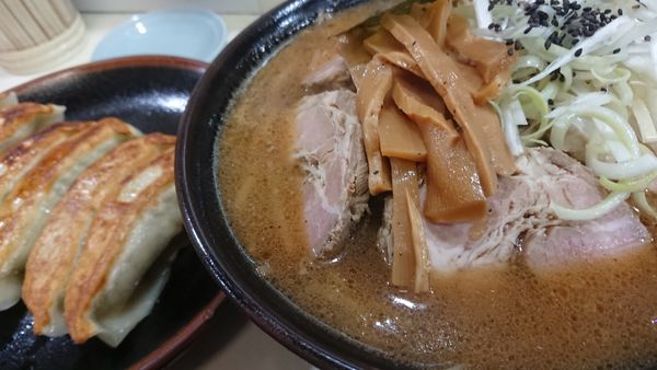 「みそちゃーしゅーめん」@手もみらーめん 十八番 北坂戸店の写真