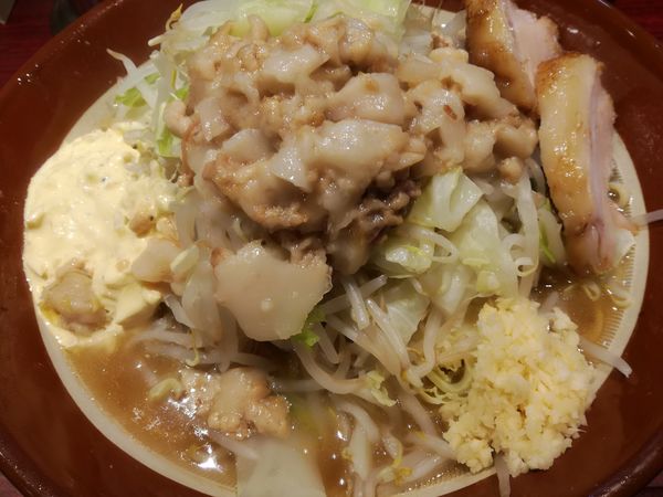 「大ラーメン:880円(麺まし:100円)」@豚山 白楽店の写真