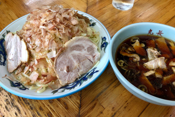 「つけチャーシュー3枚(大)1,100円+花かつお100円」@丸長 坂戸店の写真