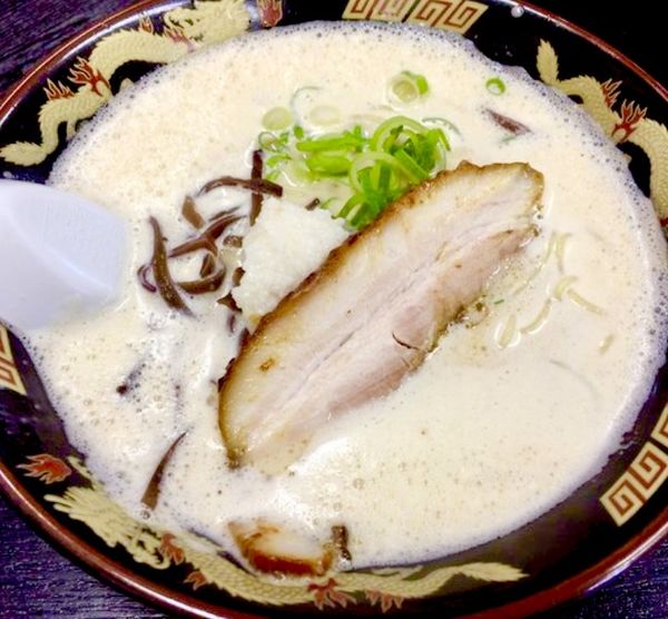 「どろラーメン(750円)＋替玉(150円)」@ぎょらん亭 本店の写真