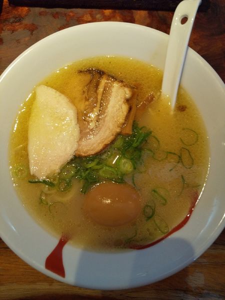 「鶏白湯らーめん（味玉付き）」@麺工房 弾 岐阜店の写真