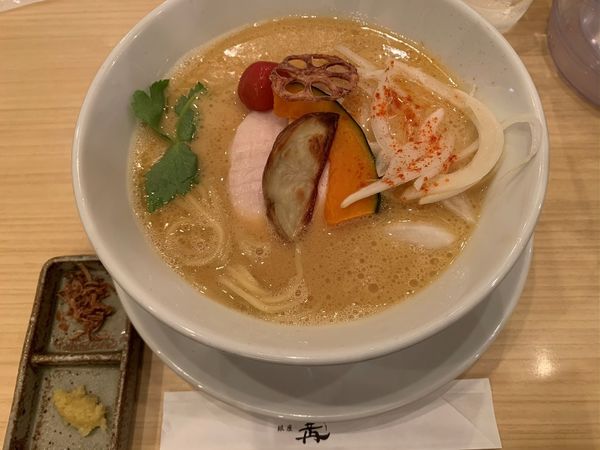 「鶏白湯醤油Soba」@銀座 篝 大手町店の写真
