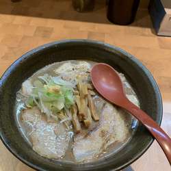 煮干しラーメン