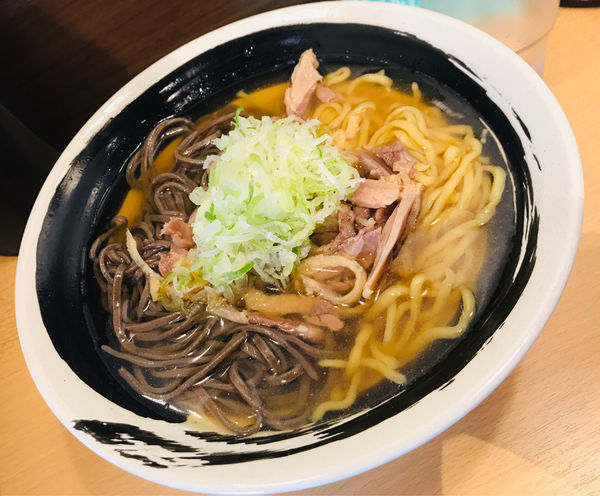 「あいもり冷大盛」@肉そば てノ字の写真