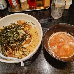 肉屋の肉そば、特盛