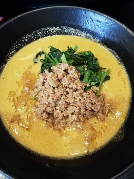 「護摩龍」@地獄の担担麺 護摩龍 百人町総本山の写真