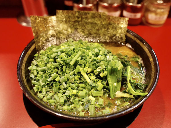 「青ねぎラーメン…820円」@家系ラーメン 稲葉家の写真