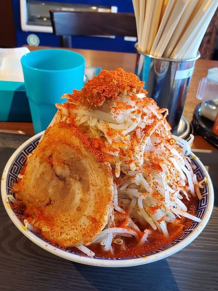 「ラーメンレッド」@山勝角ふじ 二十世紀が丘店の写真