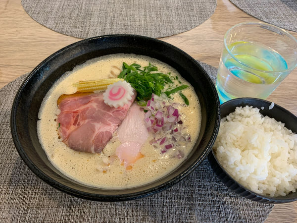 「濃厚えびそば　950円+ごはん100円」@えびそば 緋彩の写真